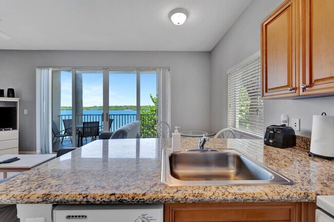 Building Photo - 8800 Bay Pines Blvd