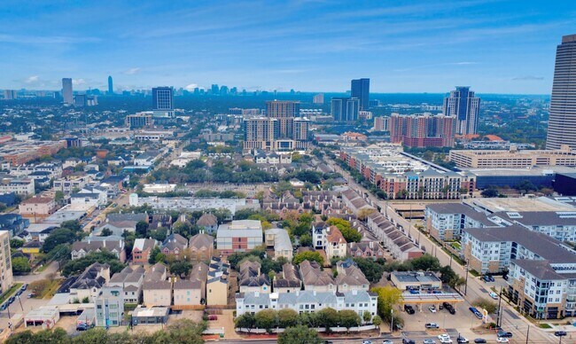 Building Photo - 1014 Montrose Blvd