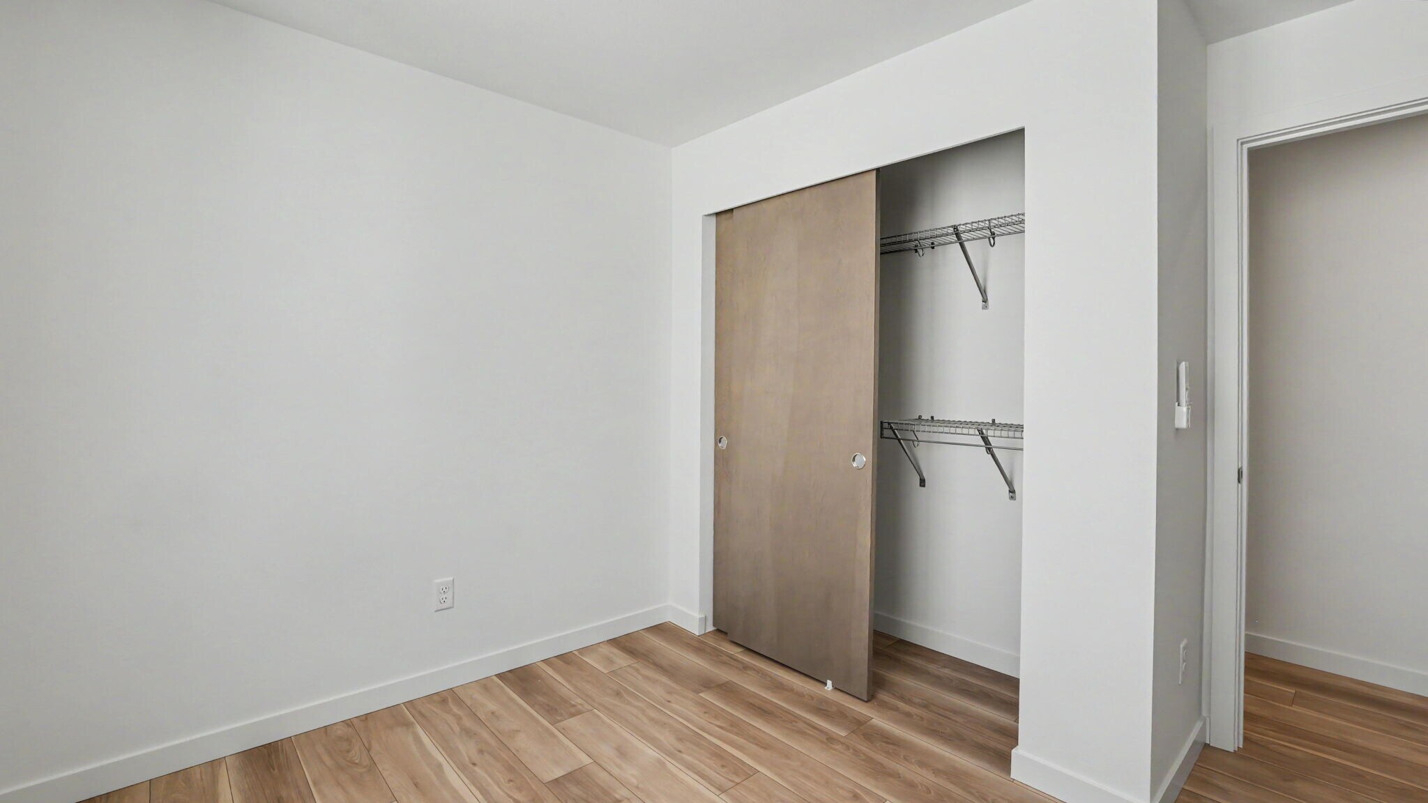Building Photo - 5567 23rd Ave S