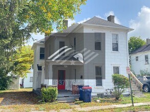 Building Photo - 323 Harrison St