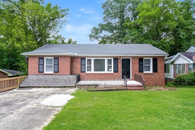 Building Photo - 531 Rogers Dr