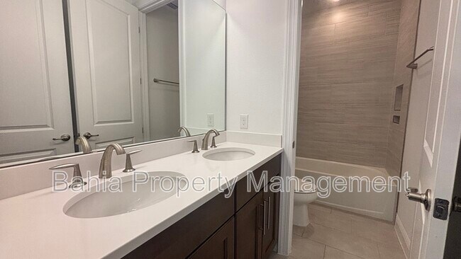 Building Photo - 9233 Santorini Dr