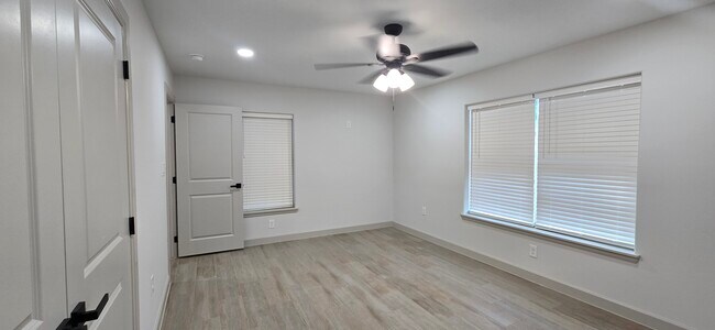 Building Photo - 3809 Buddy Owens Blvd