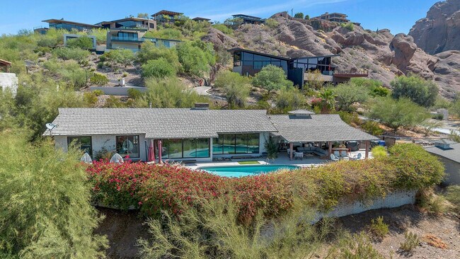 Building Photo - 5526 Camelback Canyon Dr