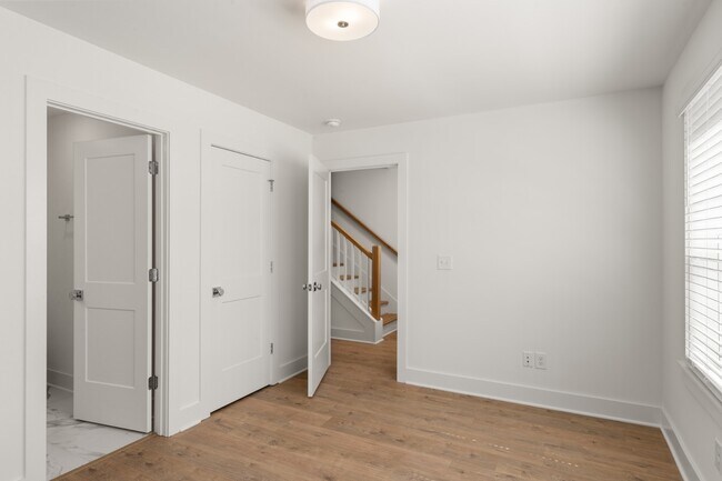 Building Photo - 504 Edwin St