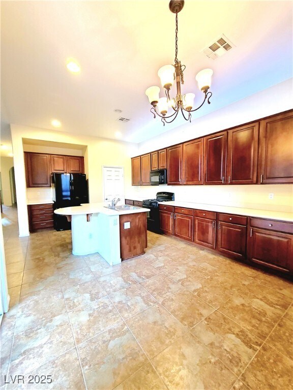 Building Photo - 6628 Chinatown St