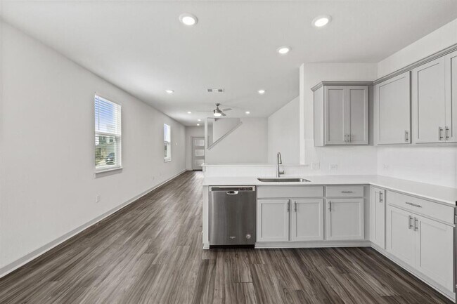 Building Photo - 7713 Jacobean WY