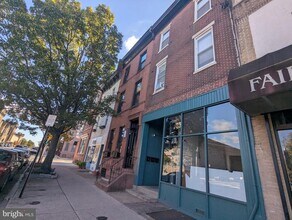 Building Photo - 2206 Fairmount Ave