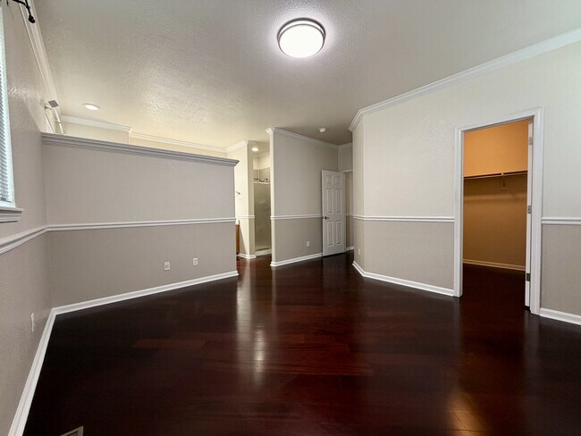 Building Photo - 653 Millet Cir