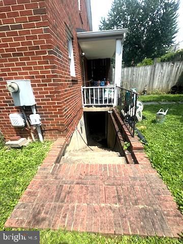 Building Photo - 107 E Reed Ave