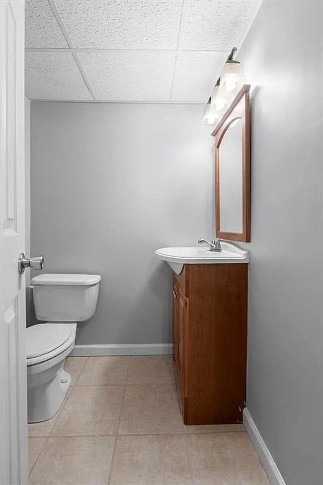 Building Photo - Updated Home In Cape Girardeau