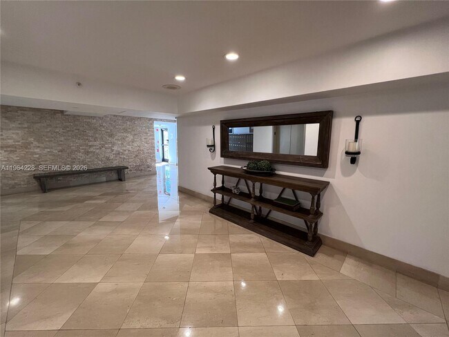 Building Photo - 575 Crandon Blvd