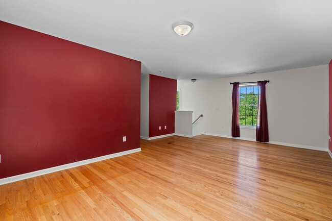 Building Photo - 802 Evergreen Ave