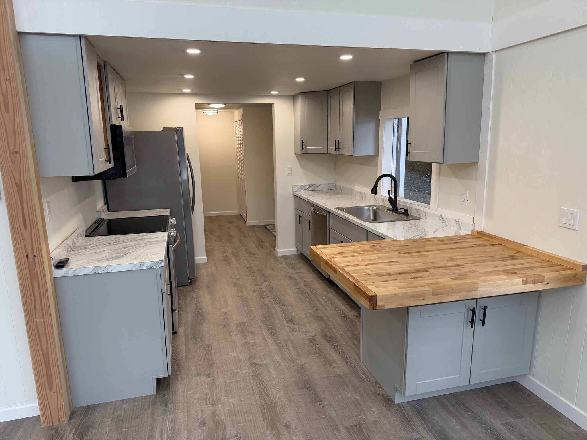 Building Photo - 34761 S Shore Dr