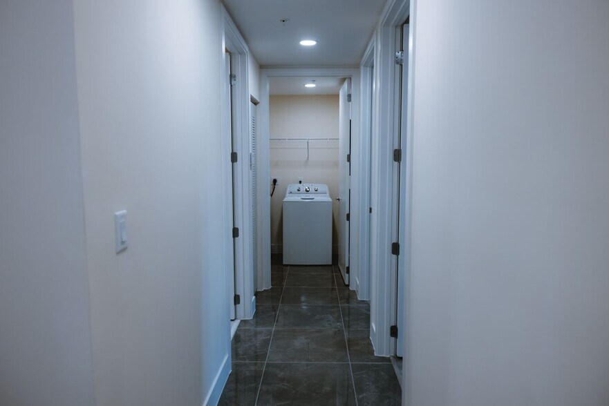 Building Photo - 26589-610 Rosewood Pointe Dr