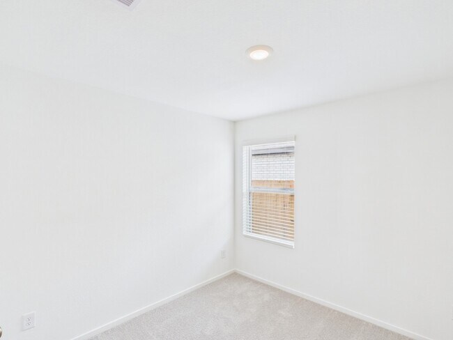 Building Photo - 1522 Amber Skies Ln