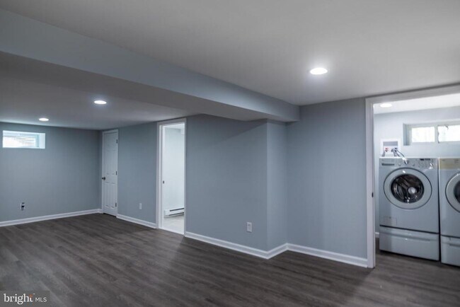 Building Photo - 308 Greene Rd