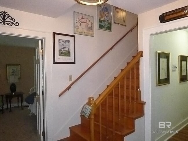 Building Photo - 19307 Scenic Hwy 98