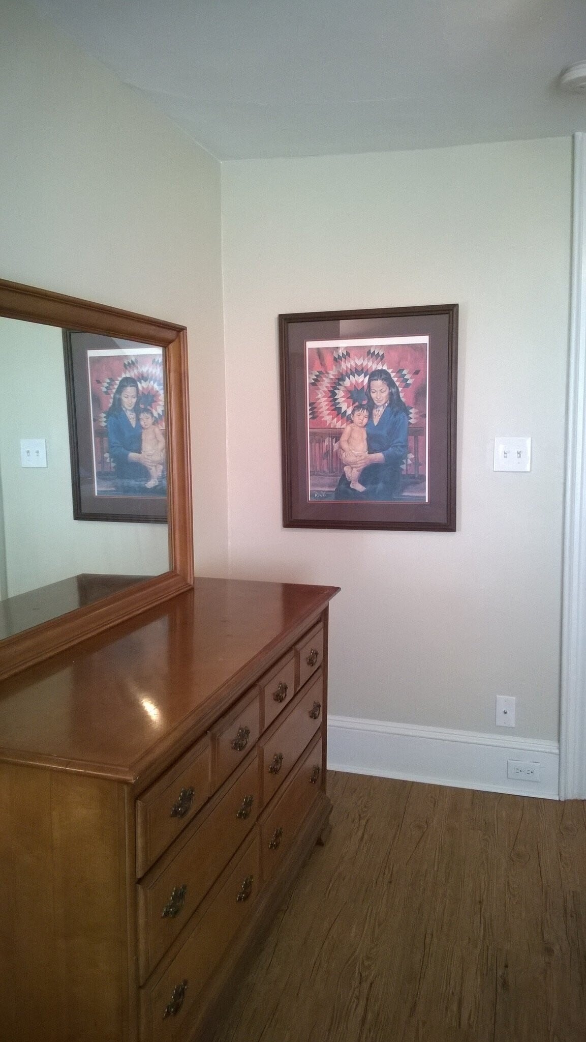 Building Photo - 1094 Woodbury Ave