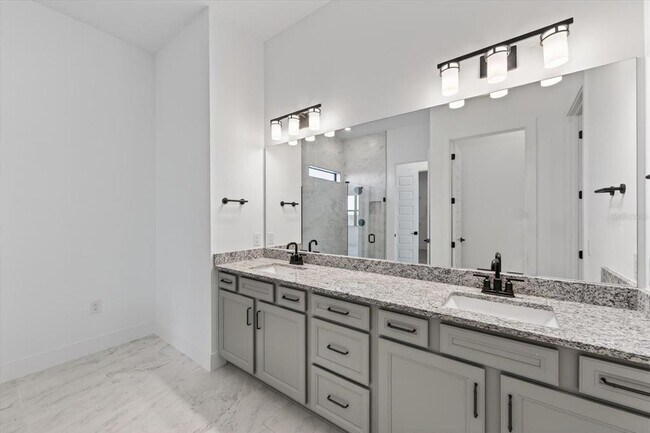 Building Photo - 19111 Fox Lndg Pl