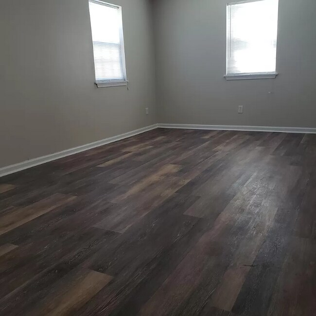 Building Photo - 1725 Olde Buckingham Rd