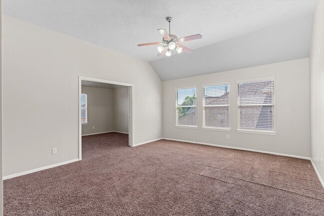 Building Photo - 3531 Shoreview Ln