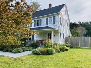 Building Photo - 730 Bay Ave