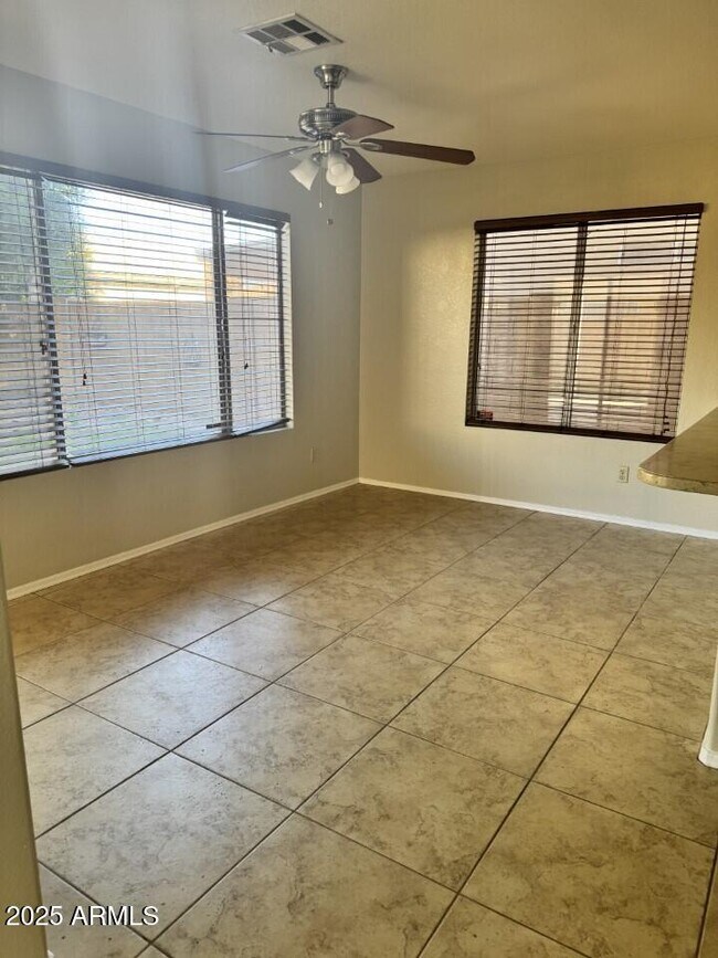 Building Photo - 7442 W Via Del Sol Dr