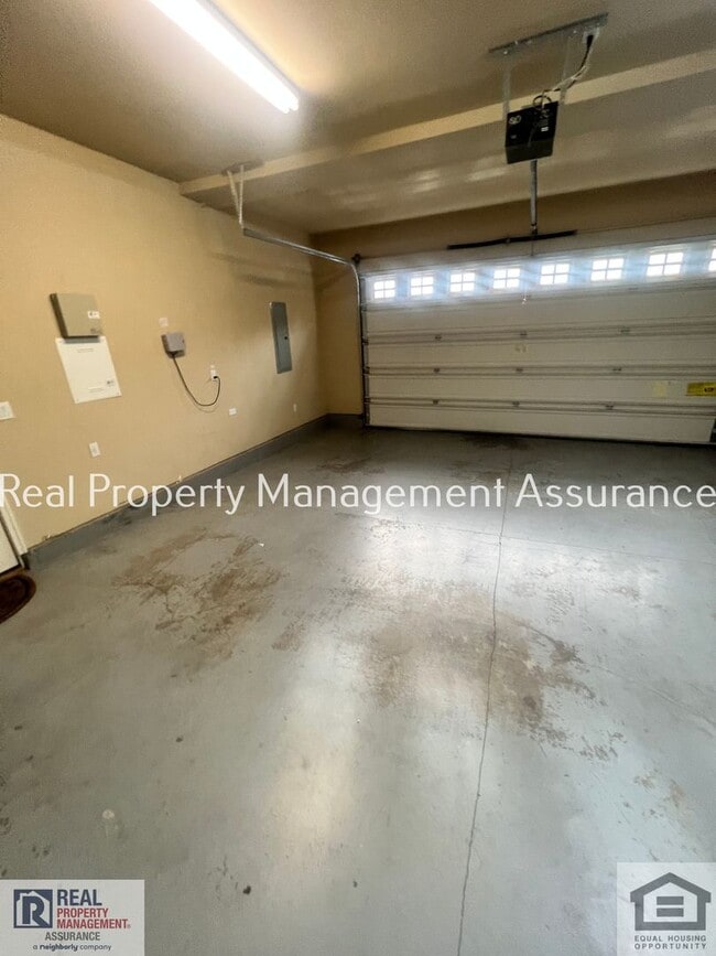 Building Photo - 16442 SW 132nd Terrace