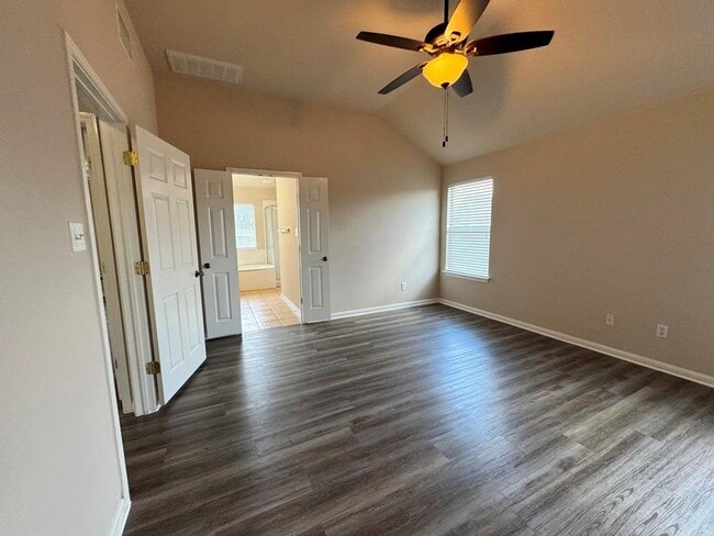 Building Photo - 285 Amber Ash Dr