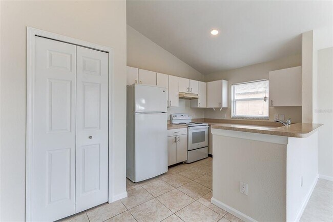 Building Photo - 610 Belvoir Dr