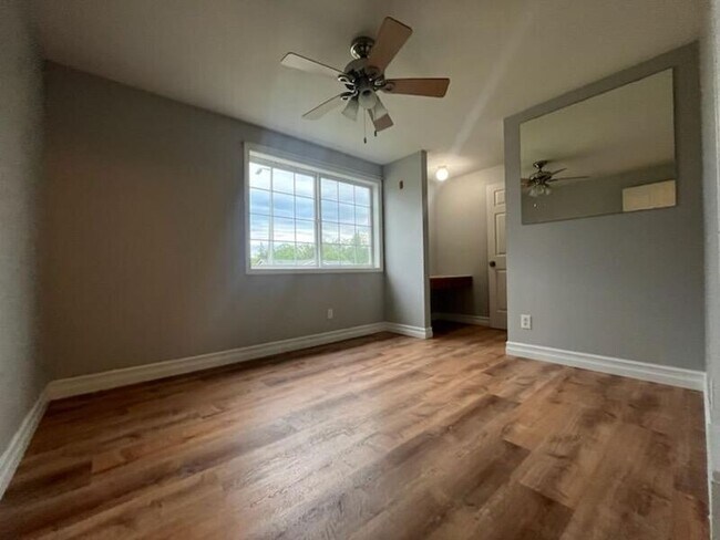 Building Photo - 27208 Manor Pl NW