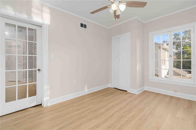 Building Photo - 2302 12th St N