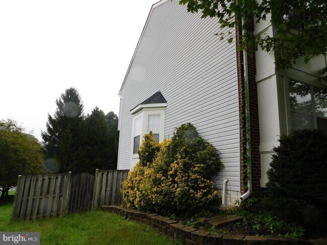 Building Photo - 112 Bentley Ct