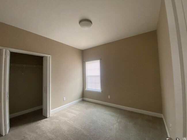 Building Photo - Welcome to Griffin Park in Hinesville!