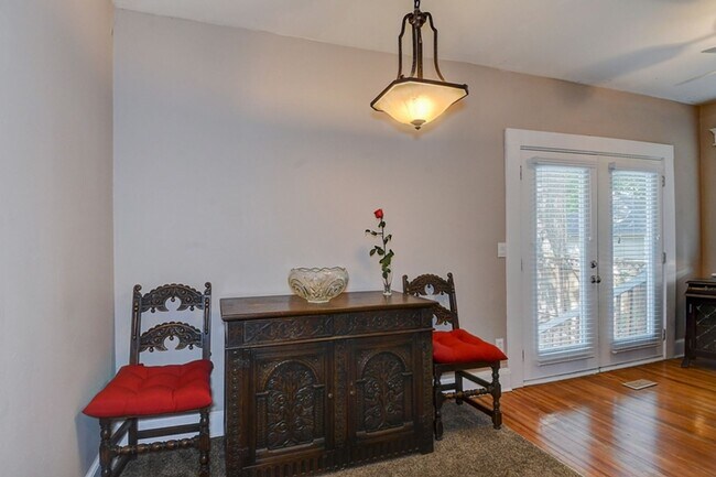 Building Photo - Beautiful Older home renovated for todays lifestyle