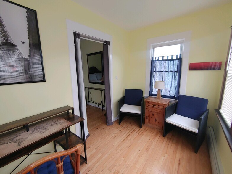Office/Backroom - 735 Amherst St