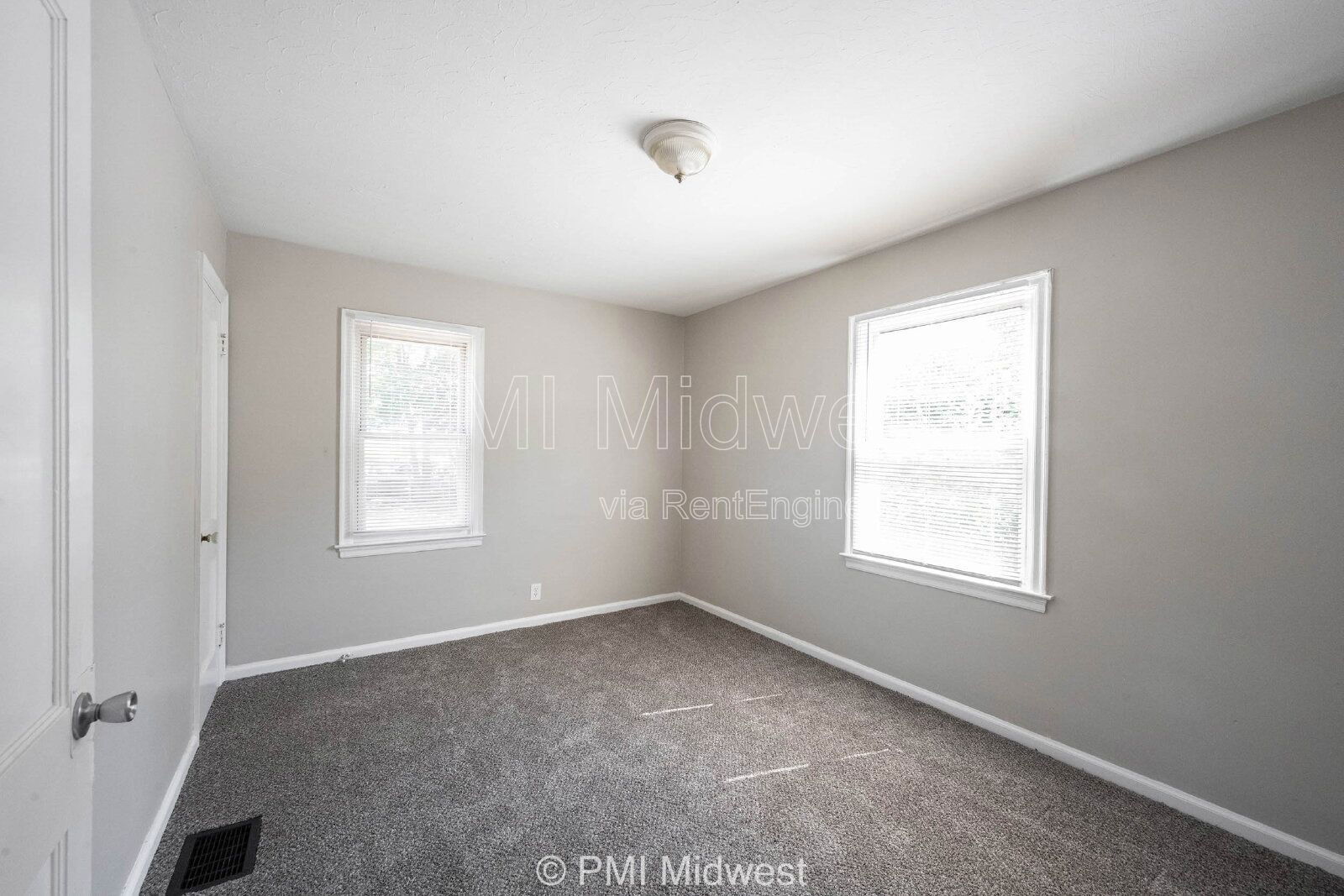 Building Photo - 1937 King Ave