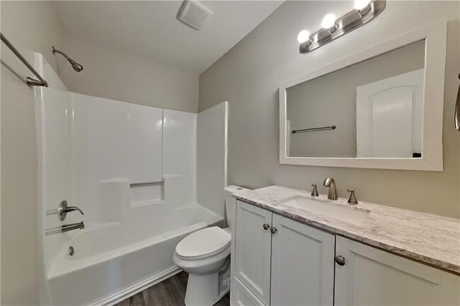 Building Photo - 320 Parsons Branch