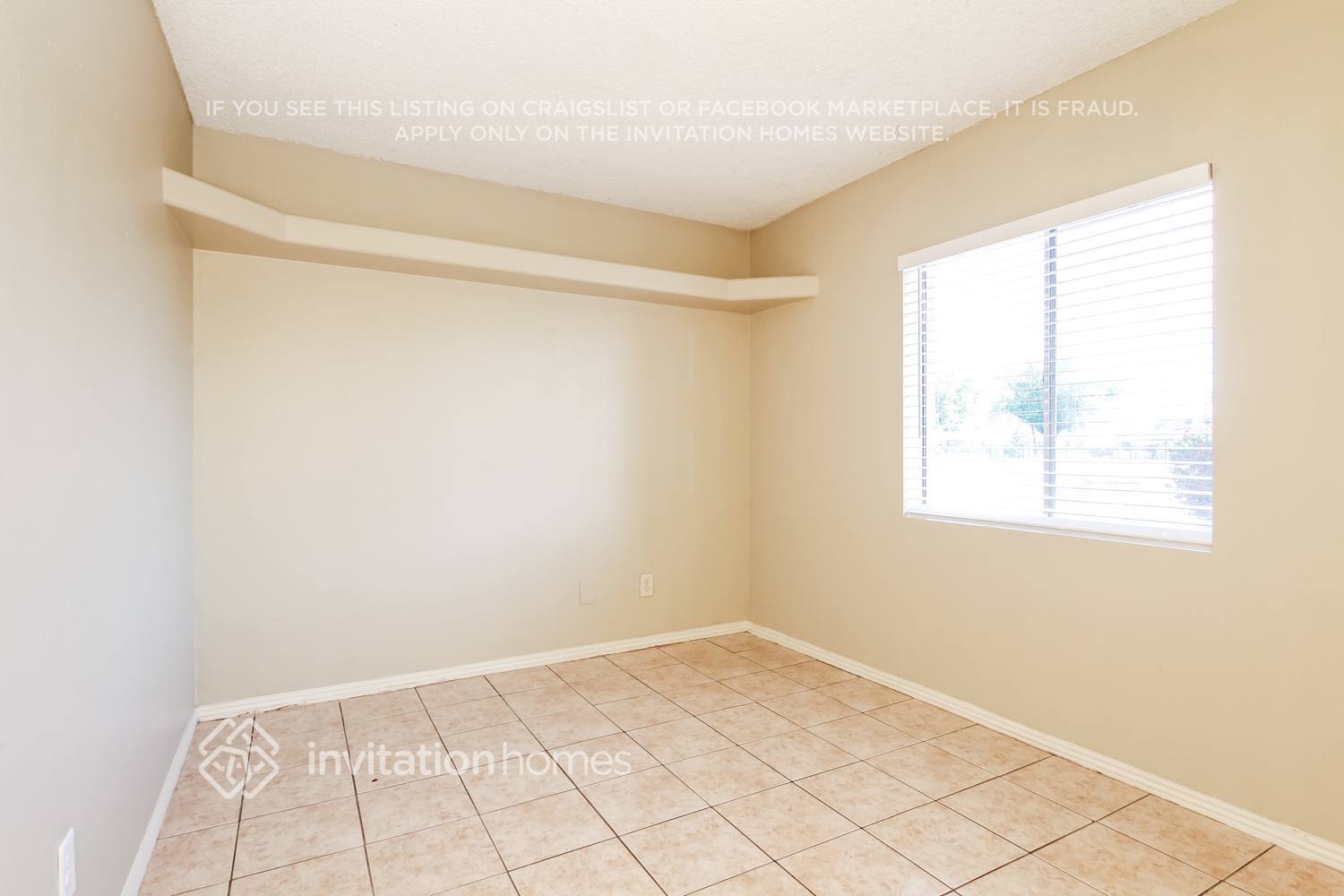 Building Photo - 5902 W Mitchell Dr