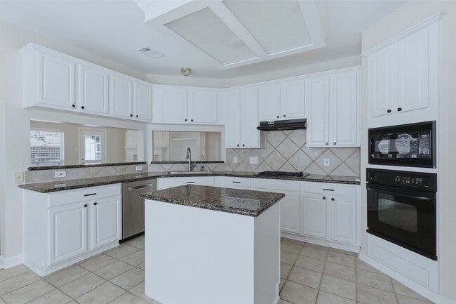 Building Photo - 22326 Merabrook Dr