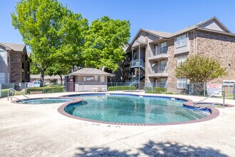 Building Photo - The Meadows