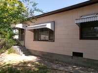 Building Photo - Newly Remodeled 2 Bedroom 1 Bath Home in S...