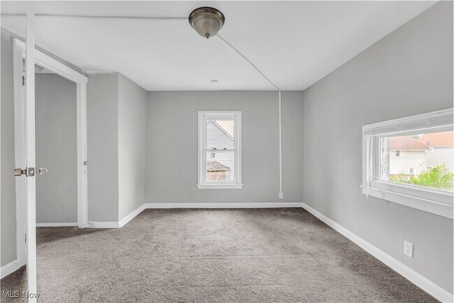 Building Photo - 4307 Gifford Ave