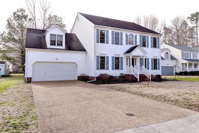 Building Photo - Spacious and Updated Yorktown Home
