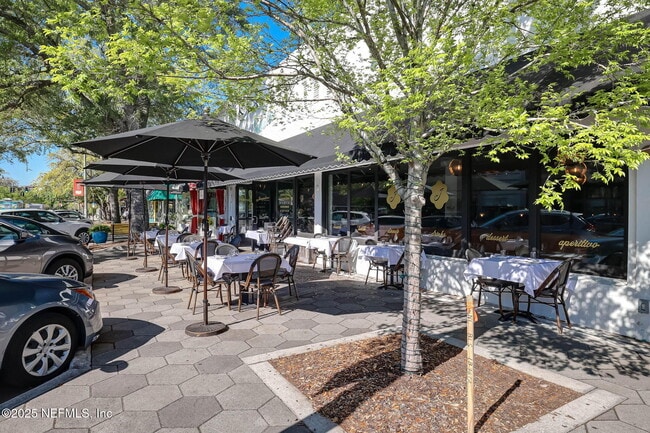 Building Photo - 3655 Walsh St