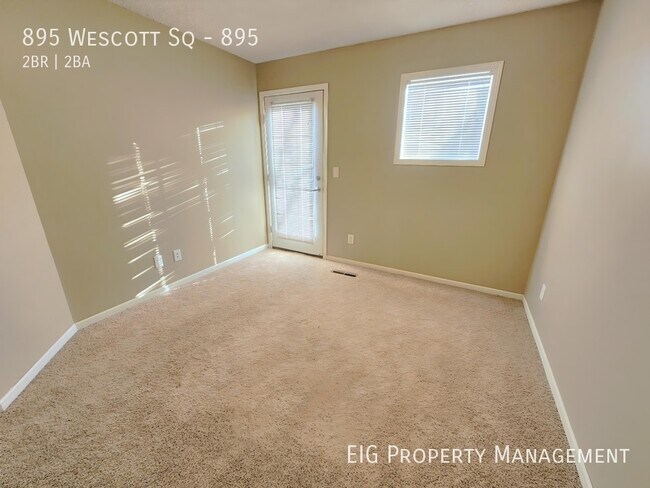 Building Photo - 895 Wescott Square