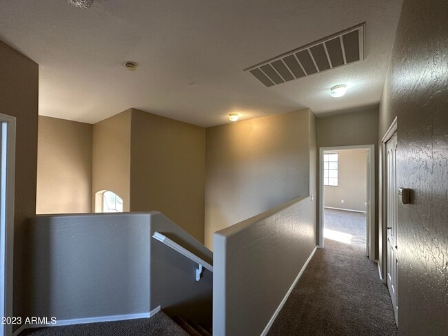 Building Photo - 16914 S Cedarwood Ln