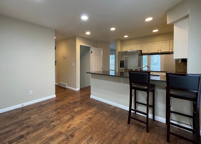 Building Photo - Spacious Townhome at Cottonwood Canyons!