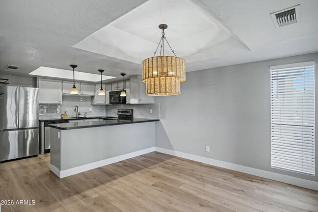 Building Photo - 1920 E Maryland Ave